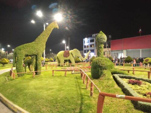 parque de topiarios animales de Tacna